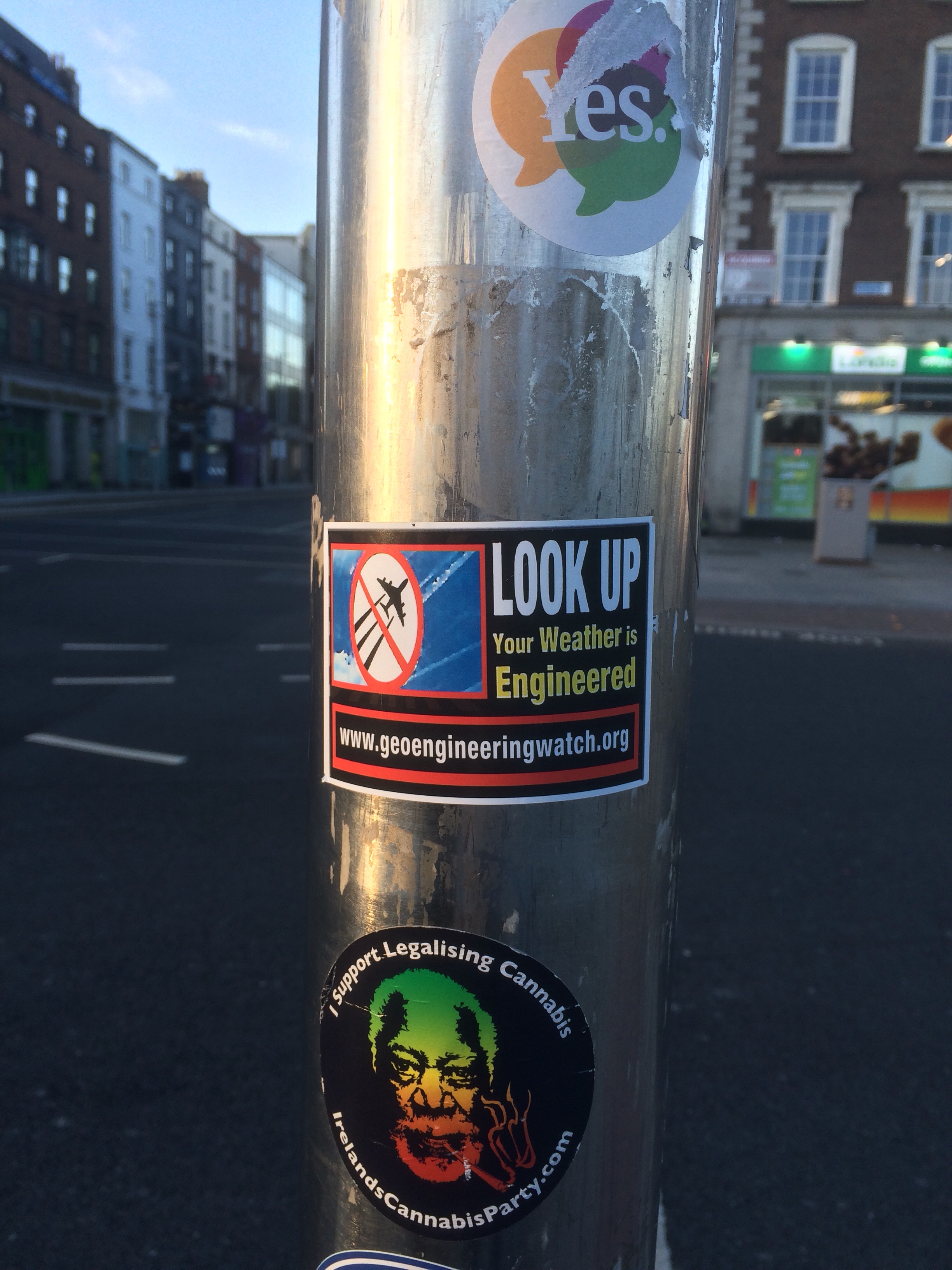 Cannabis und Verschwörungstheorien