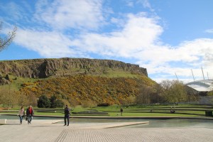 Blick auf Holyrood Park